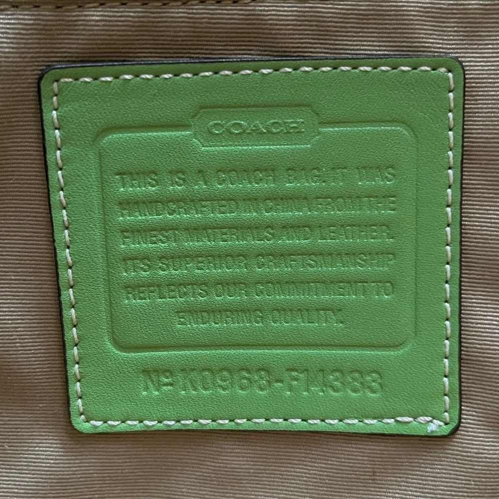 New COACH Bleecker Tote, Palm Green No. F14383 - Picture 13 of 13